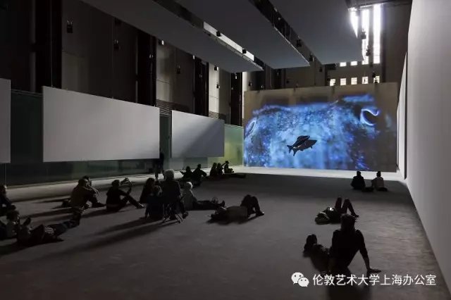优秀的展览也是络绎不绝
