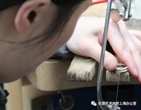 让同学们与他人分享方法和想法