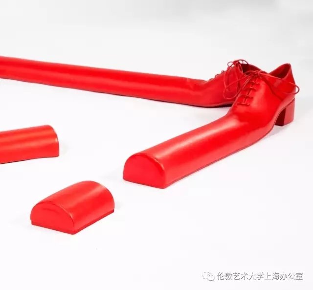 相关文章展出的作品是由传统工艺与新技
